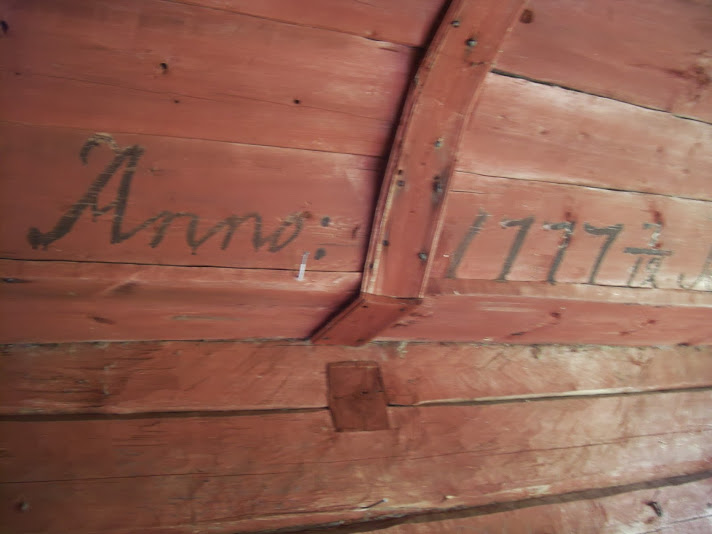 Tapulin hirteen maalattu teksti: Anno: 1777 7/12